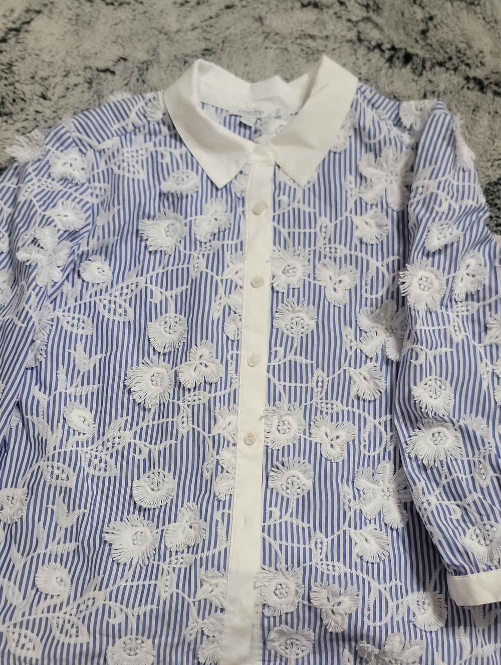 Chico's Embroidered Striped Button Down Shirt Size 2 Medium L3D Floral Blue Whit